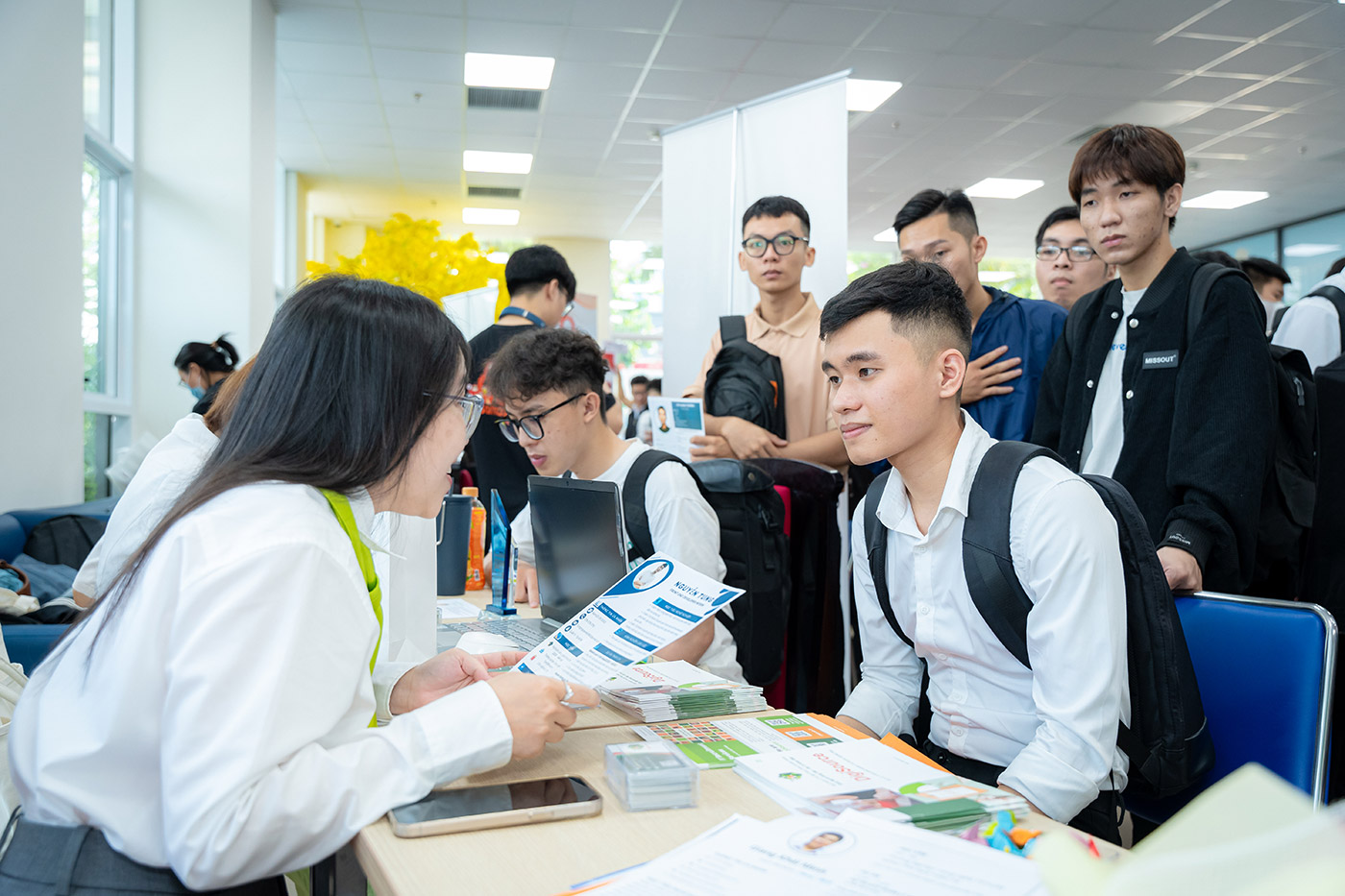 Lập trình sự nghiệp vững vàng với ngành công nghệ thông tin - ảnh 5 Lập trình sự nghiệp vững vàng với ngành công nghệ thông tin - ảnh 5