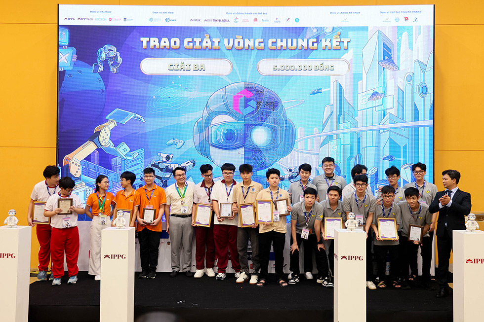 Sinh viên HUFLIT ẵm 4 giải thưởng tại cuộc thi Sáng tạo ROBOT - ROBOG 2024 Sinh viên HUFLIT ẵm 4 giải thưởng tại cuộc thi Sáng tạo ROBOT - ROBOG 2024