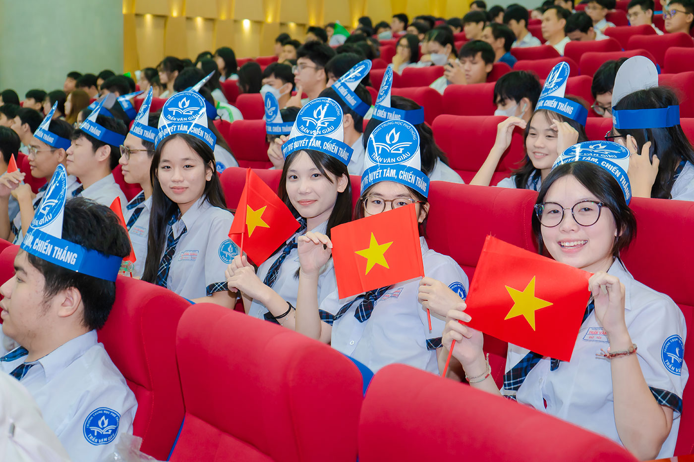 HIU đồng hành cùng Sở GD&ĐT TP.HCM lan tỏa tinh thần khởi nghiệp trong giới trẻ HIU đồng hành cùng Sở GD&ĐT TP.HCM lan tỏa tinh thần khởi nghiệp trong giới trẻ