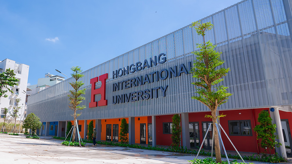 HIU với chính sách học phí đặc biệt năm 2025: học phí nhẹ nhàng, học bổng ngập tràn - ảnh 4 HIU với chính sách học phí đặc biệt năm 2025: học phí nhẹ nhàng, học bổng ngập tràn - ảnh 4