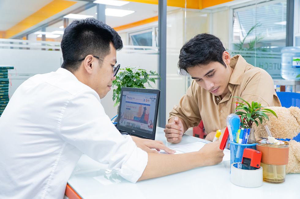 HUTECH tuyển sinh 16 chuyên ngành trình độ thạc sĩ năm 2025 - ảnh 4 HUTECH tuyển sinh 16 chuyên ngành trình độ thạc sĩ năm 2025 - ảnh 4